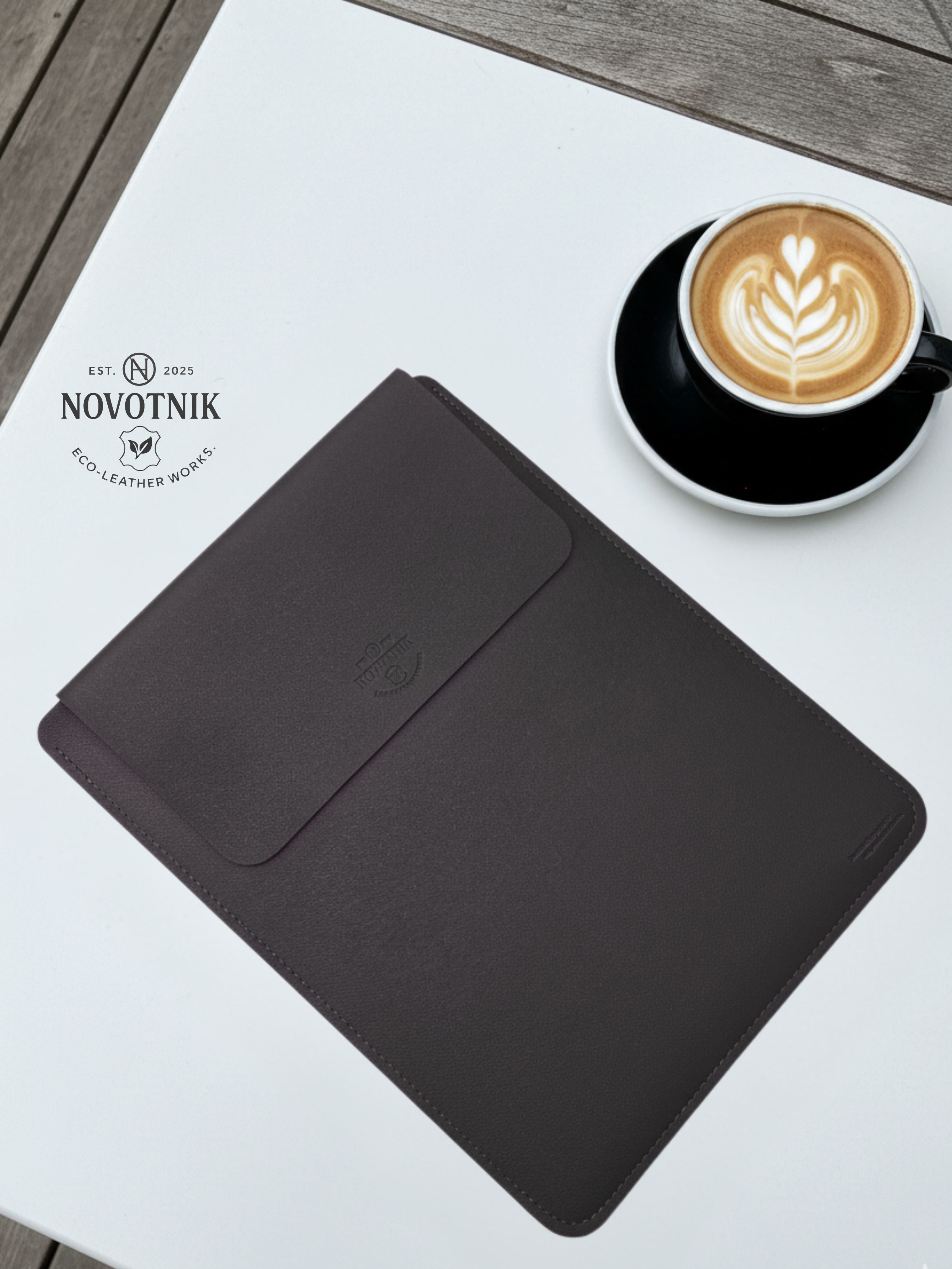 Black sleeve case for Mac